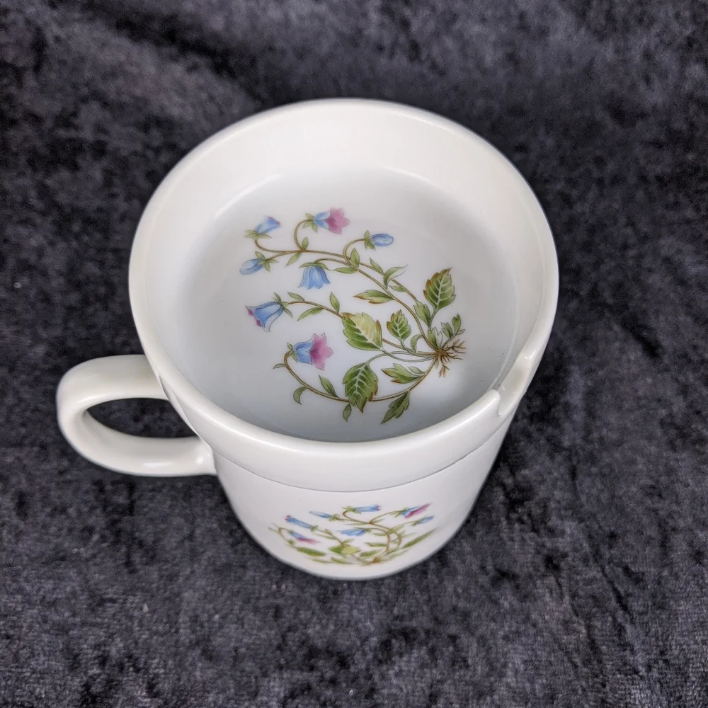 Unique vintage mug with ashtray or teabag rest cover - Picture 2 of 11